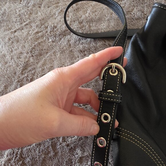 Vintage Coach Soho 3559 Black Leather Backpack Purse Drawstring Buckle - Picture 13 of 16